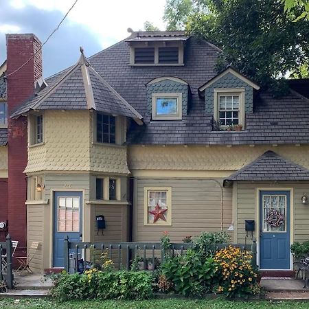 Luxury Apartment In Historic Carriage House Kennett Square Exterior foto