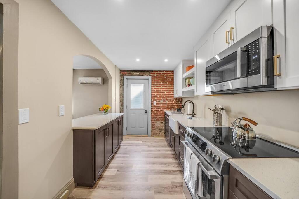 Luxury Apartment In Historic Carriage House Kennett Square Exterior foto